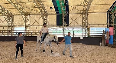 Kartepe Belediyesi'nin yaz etkinlikleri kapsamında düzenlediği “Bir Gençlik ve Gelişim Kampı'nın 2'ncisi de tamamlandı