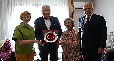 Kemalpaşa Belediye Başkanı Mehmet Türkmen 30 Ağustos Zafer Bayramı dolayısıyla şehit ailelerini ziyaret etti.