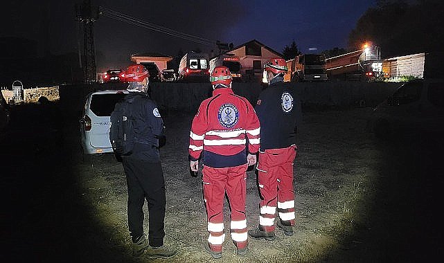 Kızılcahamam'da yangın, ekipler çalışmalarını sürdürüyor