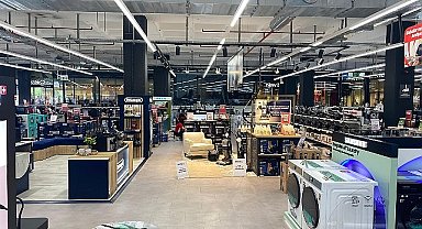 MediaMarkt İstanbul'daki tüm mağazalarını görme engelliler için erişilebilir hale getirdi