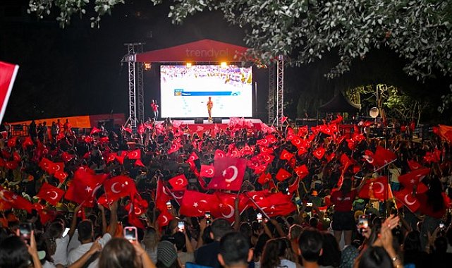 Milliler olimpiyatlarda taraftar parkta