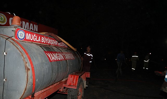Muğla'daki orman yangınlarında yangına ilk müdahale tankerleri kullanıldı