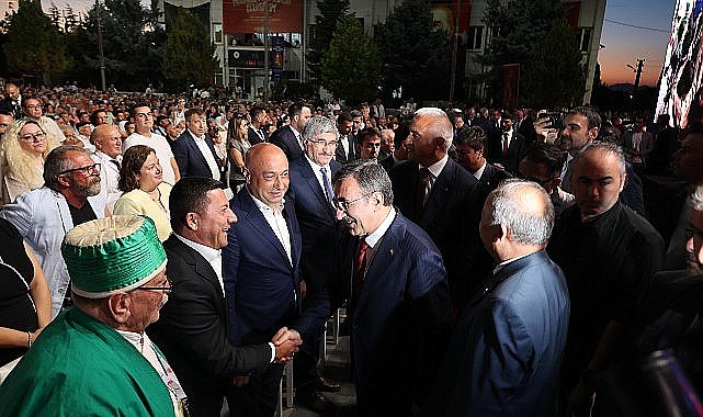 Nevşehir Belediye Başkanı Rasim Arı, Nevşehir'in Hacıbektaş ilçesinde düzenlenen Hacı Bektaş Veli'yi Anma Etkinlikleri'ne katıldı.