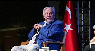 Onur konuğu Ahmet Ümit, Yaşam Boyu Onur Ödülü İlber Ortaylı'ya