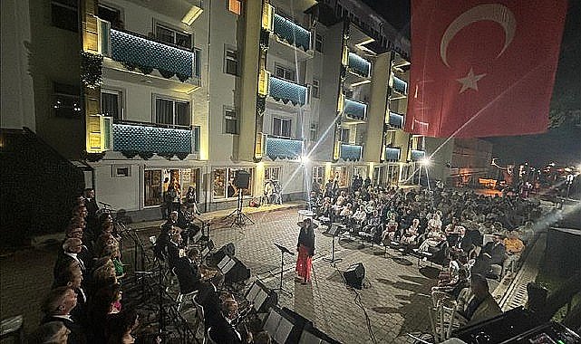 Oylat'ta Musiki Tadında Gece