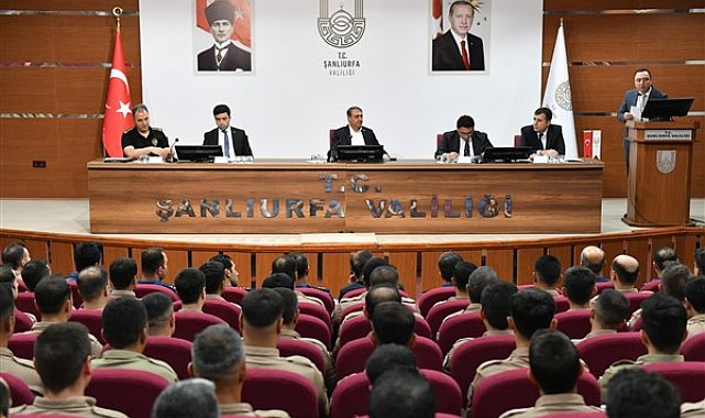 Şanlıurfa Valisi Şıldak, motosikletli polis timleriyle bir araya geldi