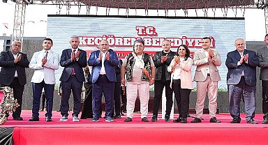 Taha Akgül Karakucak Güreşleri'nin Başpehlivanı Feyzullah Aktürk Oldu