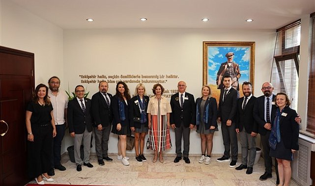 Ünlüce, Rotary temsilcileriyle bir araya geldi
