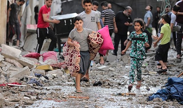 UNRWA: İsrail'in tahliye emri vermesinin ardından aileler El Maghazi bölgesinden kaçıyor