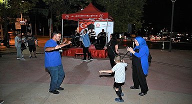 Yaza Merhaba Konserleri Eğlendiriyor