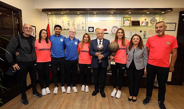 Yenimahalle Belediye Görme Engelliler Spor Kulübü’nden 5 sporcu Paris'e gitti