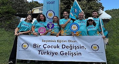 Yüzücüler TEGV'li çocuklara eğitim desteği için yarıştı