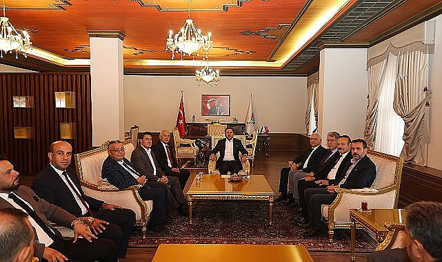 Ahilik Haftası kutlama heyeti Başkan Arı'yı ziyaret etti