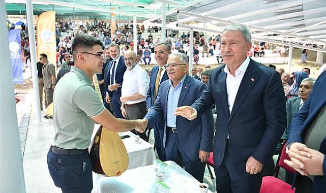 Akar ve Büyükkılıç, milletvekilleri ile birlikte Dadaloğlu Şenliklerine katıldı