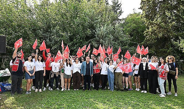 Antalya Büyükşehir'den üniversite öğrencileri eğitim desteği