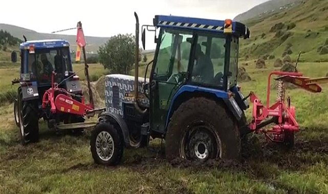 Ardahan'da sel suları köy yolları ve tarlalara zarar verdi