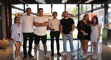 Atıkları sanat eserine dönüştürdüler 