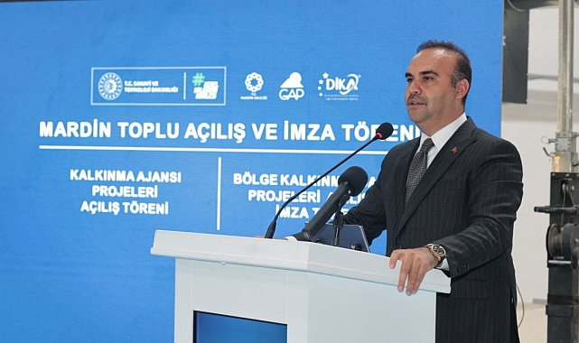 Bakan Kacır: Çatlak seslere en güçlü cevap burada çalışan makineler