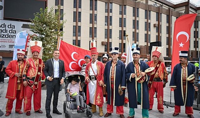 Başkan Akın: Alın teriyle evine ekmek götüren esnafımızın yanındayız