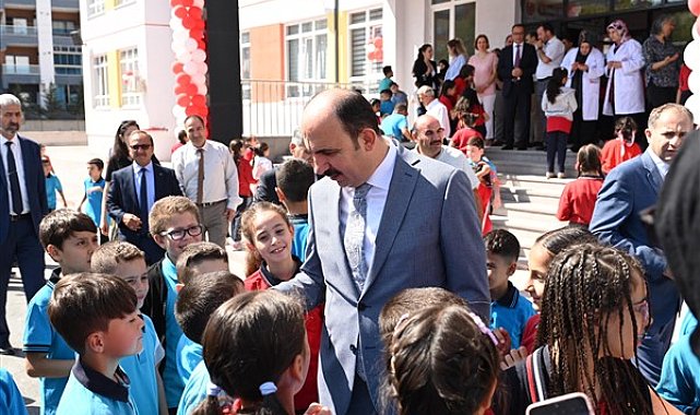 Başkan Altay: Tüm öğrencilerimize eğitim hayatlarında başarılar diliyorum