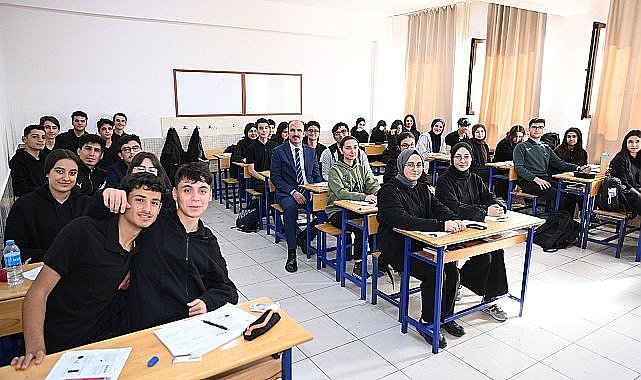 Başkan Altay YKS'ye Hazırlanan Öğrencileri “Dijital Eğitim Platformu