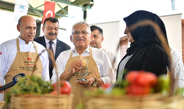 Başkan Büyükkılıç: Gastronomi Günleri'nde 1 ton sucuk döner ile bir ilke imza atıyoruz