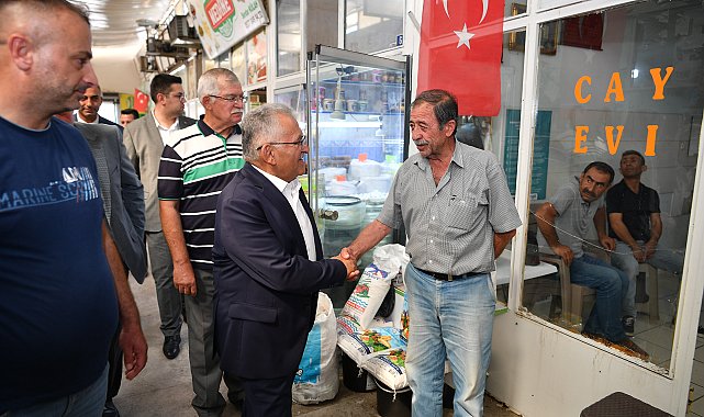 Başkan Büyükkılıç, Tacettinveli Mahallesi'ndeki esnaf ile buluştu