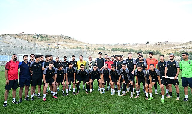 Başkan Er, Yeni Malatyasporlu teknik heyet ve sporcularla bir araya geldi