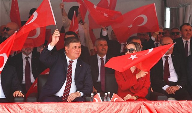 Başkan Tugay: İzmir’in dağlarında her daim çiçekler açtıracağımıza söz veriyorum