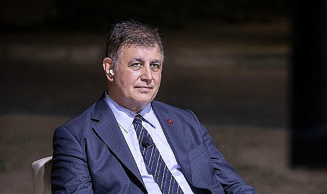 Başkan Tugay, İzmirlilere 93. İEF'ten seslendi “İzmir'in daha mutlu bir kent olması için üzerimize düşeni yapacağız