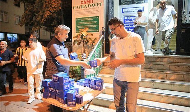 Bayrampaşa Belediyesi’nden vatandaşlara kandil simidi ikramı