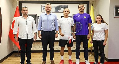 Bucalı şampiyon sporcudan Başkan Görkem Duman'a ziyaret