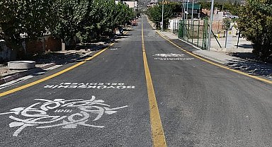 Büyükşehir Belediyesi'nden Buharkent'te yol hamlesi.