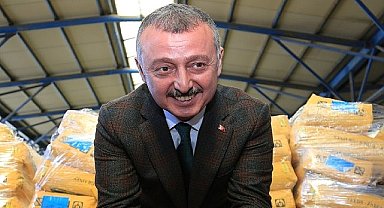 Büyükşehir'den çiftçiye sonbahar tohum desteği