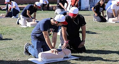 Çankaya'da Dünya İlk Yardım Günü'nde farkındalık eğitimi.