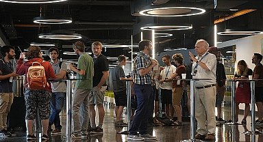 'Cosmic WISPers'in halka açık etkinliğinde evrenin karanlık yüzü konuşuldu