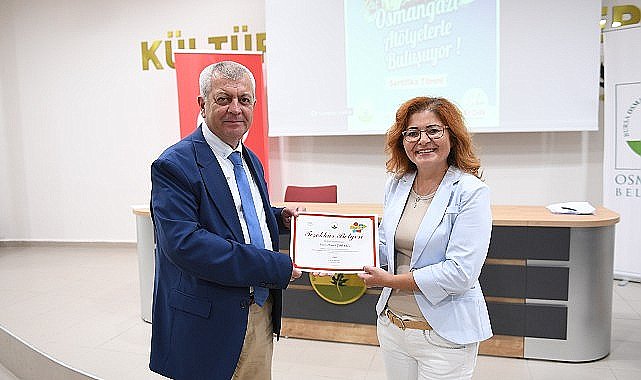 Diksiyon Atölyesi'ni tamamlayan kursiyerler sertifikalarını aldı