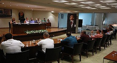 Efes Selçuk Belediye Meclisi'nde gündem eğitim