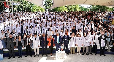 Egeli genç sağlıkçıların beyaz önlük heyecanı