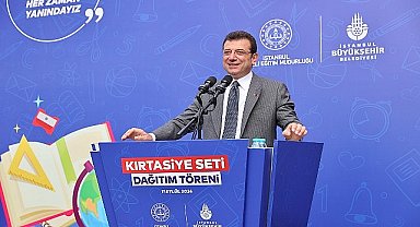 Ekrem İmamoğlu, Bayrampaşa'da kırtasiye seti dağıtım törenine katıldı