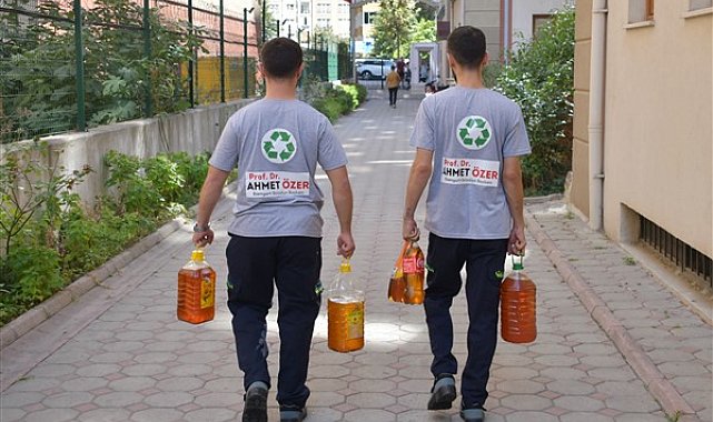 Esenyurt’ta 5 litre atık yağ 1 litre deterjana dönüşüyor