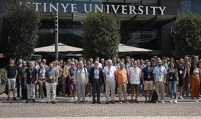 Evrenin karanlık yüzünü anlamaya yönelik çalışmalar İstinye Üniversitesi'nde masaya yatırıldı