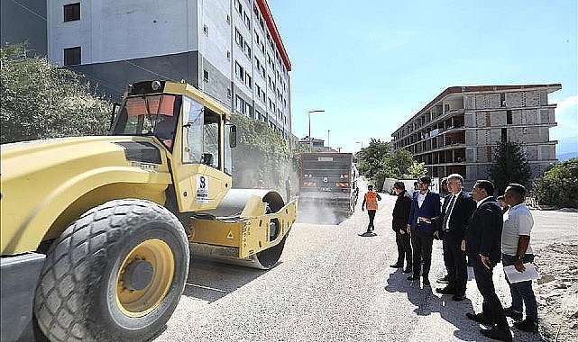 Fatih Mahallesinde Yeni Yollara Sathi Kaplama Yapılıyor