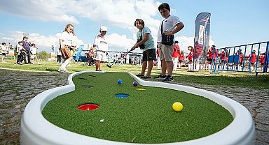 Gaziemirliler kentleri ve sağlıkları için spor yaptı