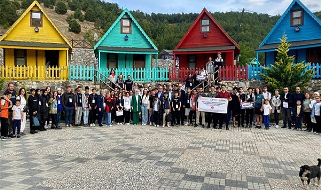 Gürsu'da Juniojam Oyun Geliştirme Kampı düzenlendi