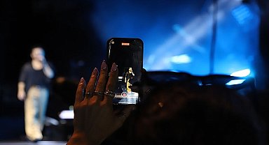 Güzelbahçe'nin Kurtuluş Coşkusu Buray konseri'yle Yaşandı