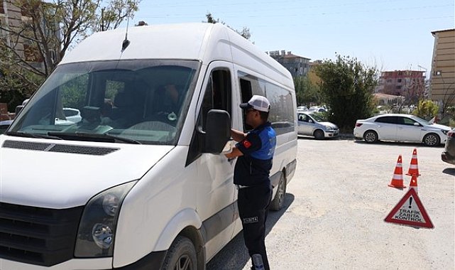 Hatay Büyükşehir'den okul servislerine denetim