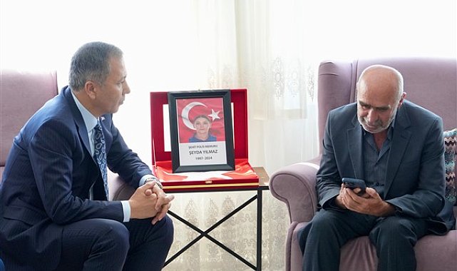 İçişleri Bakanı Yerlikaya’dan şehit polis memuru Yılmaz’ın ailesine taziye ziyareti