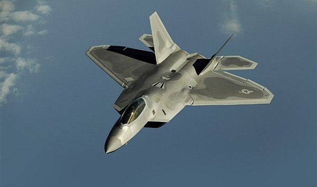 IDF: Savaş uçakları Tiberias'a fırlatılan roketlerin kaynağı olan fırlatıcıyı hedef aldı