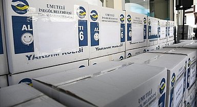 İnegöl Belediyesi'nden 1500 Öğrenciye Kırtasiye Yardımı
